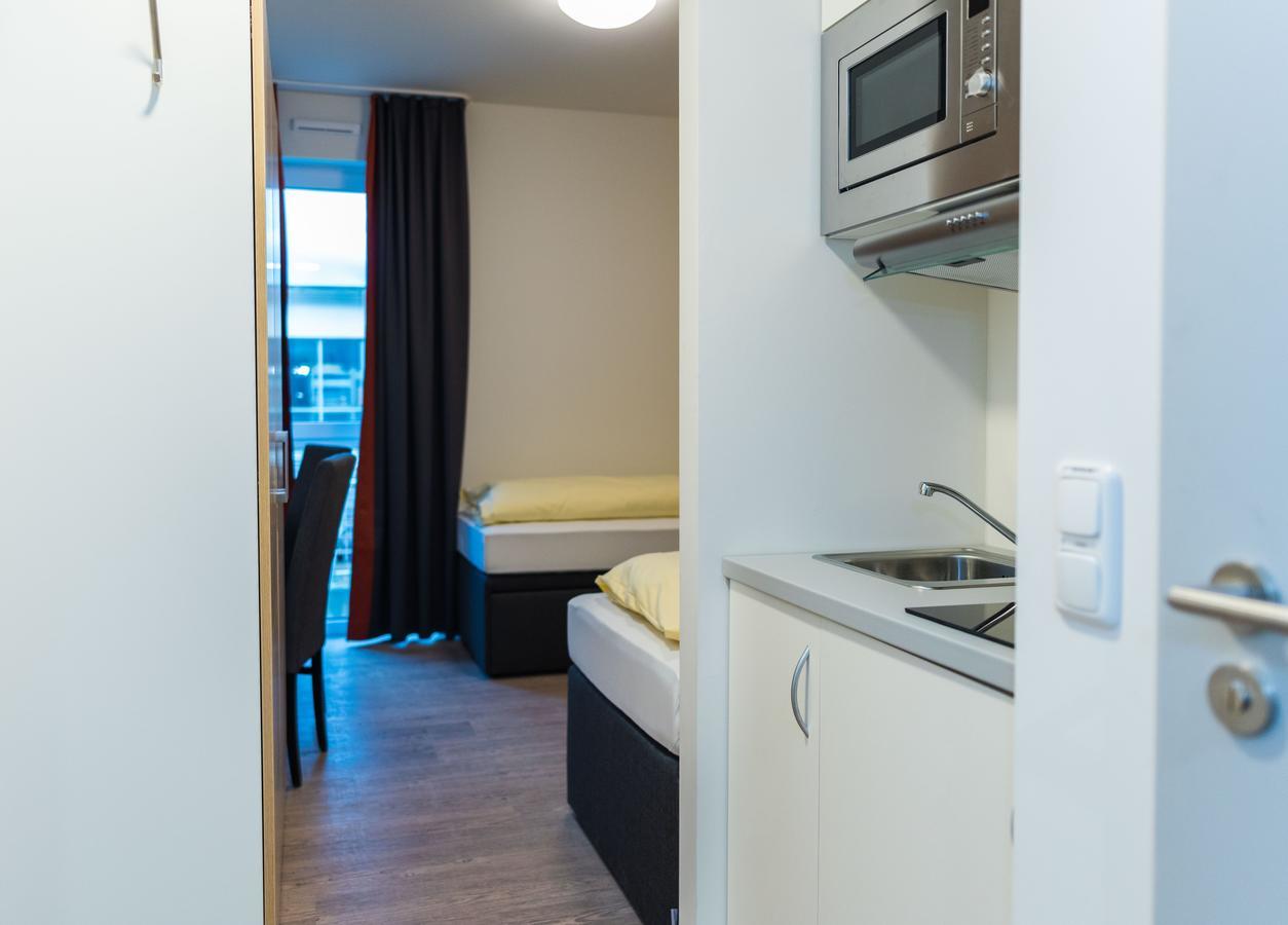 Hotel Staffelseestrasse Munich Exterior photo